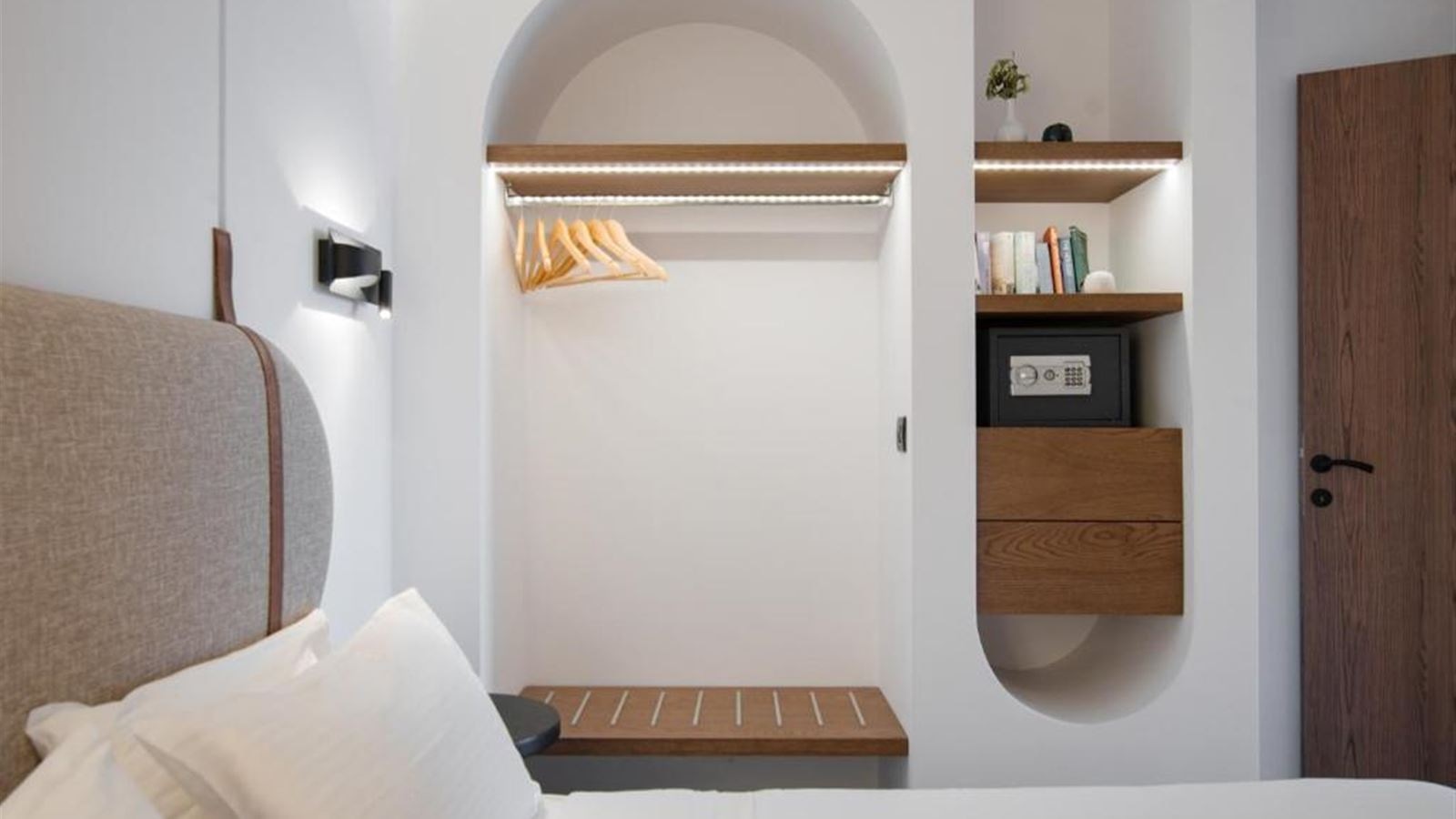 rooms-suite-open-air-jacuzzi-4-pax