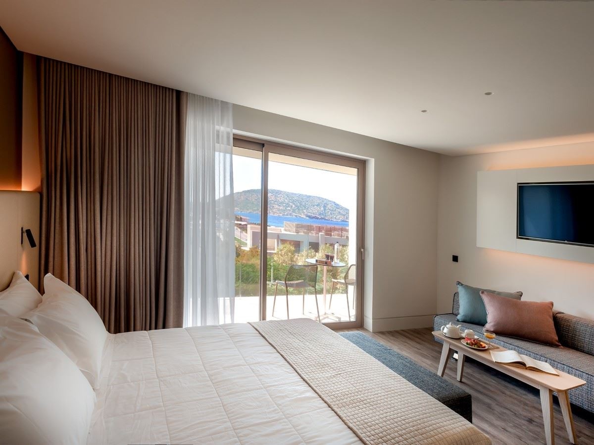 rooms-room-superior-double-seaview-balcony-or-terrace