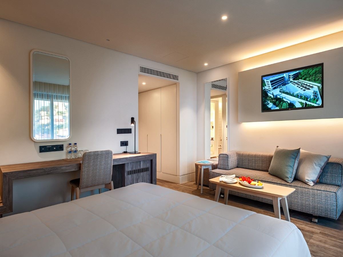 rooms-room-superior-double-seaview-balcony-or-terrace