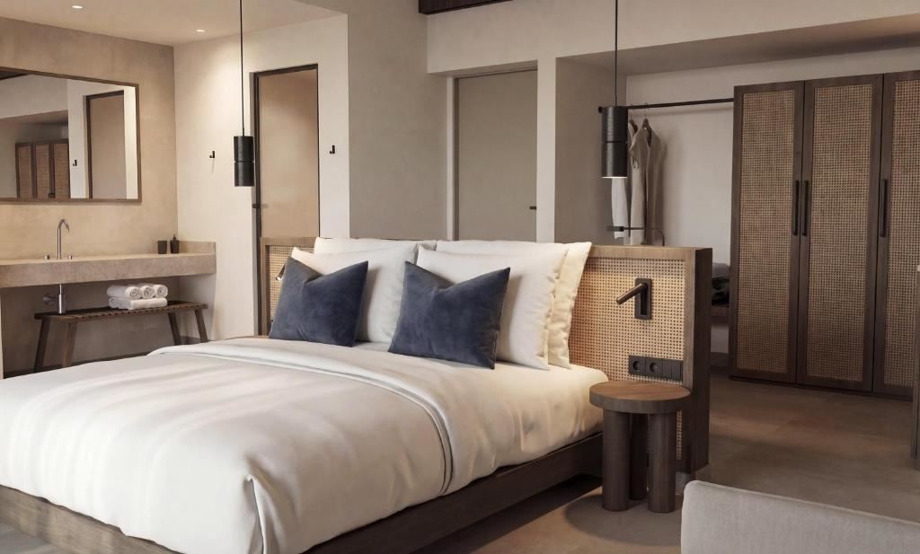 rooms-junior-suite-blue-private-pool-sea-view