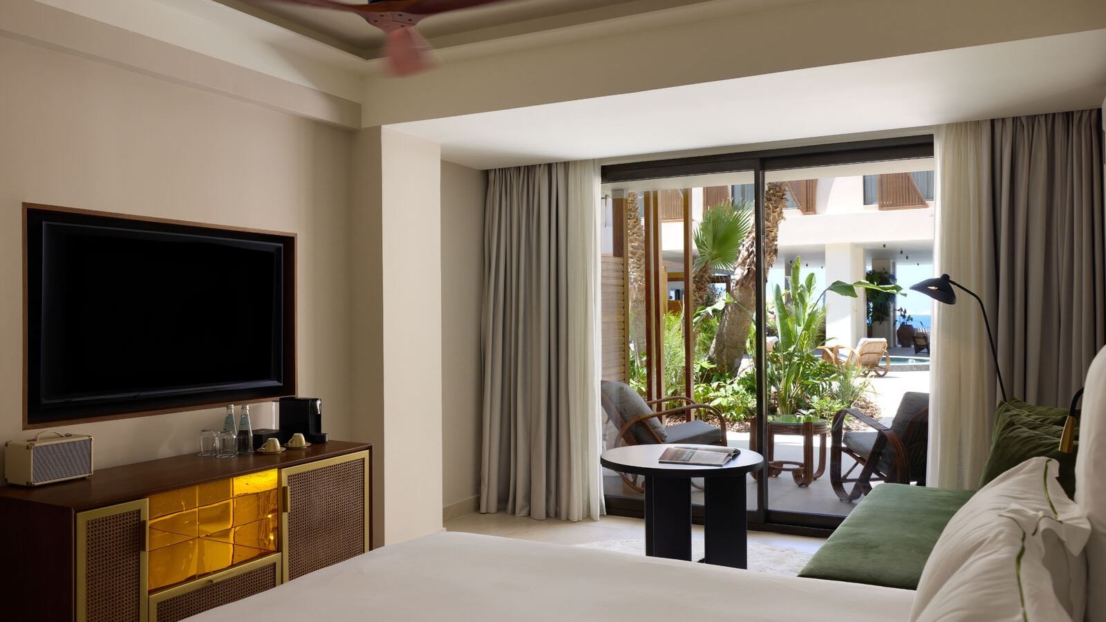 rooms-atrium-escape-double-room
