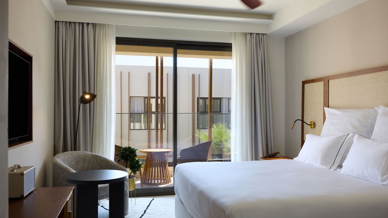 rooms-atrium-escape-double-room