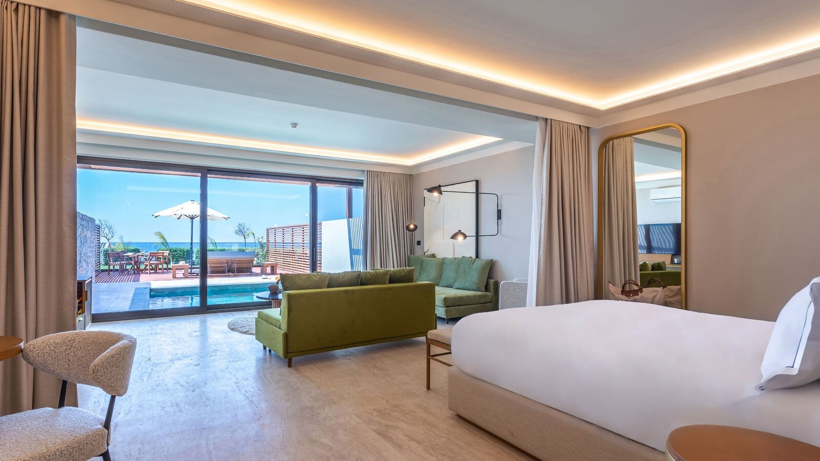 rooms-sea-view-grande-suite-with-private-pool
