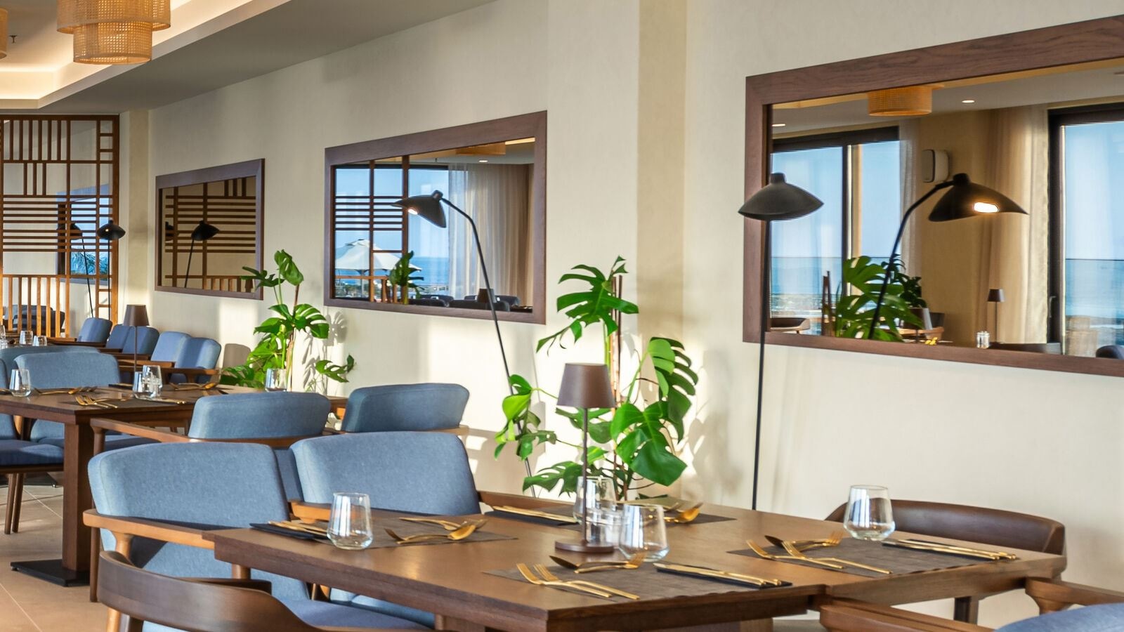 restaurants-the-island-buffet-restaurant