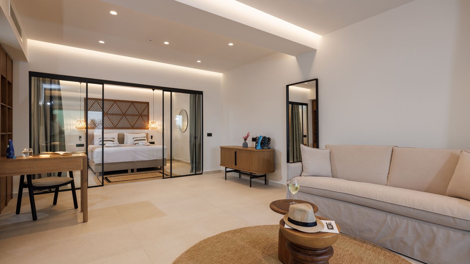 rooms-deluxe-suite-with-private-pool