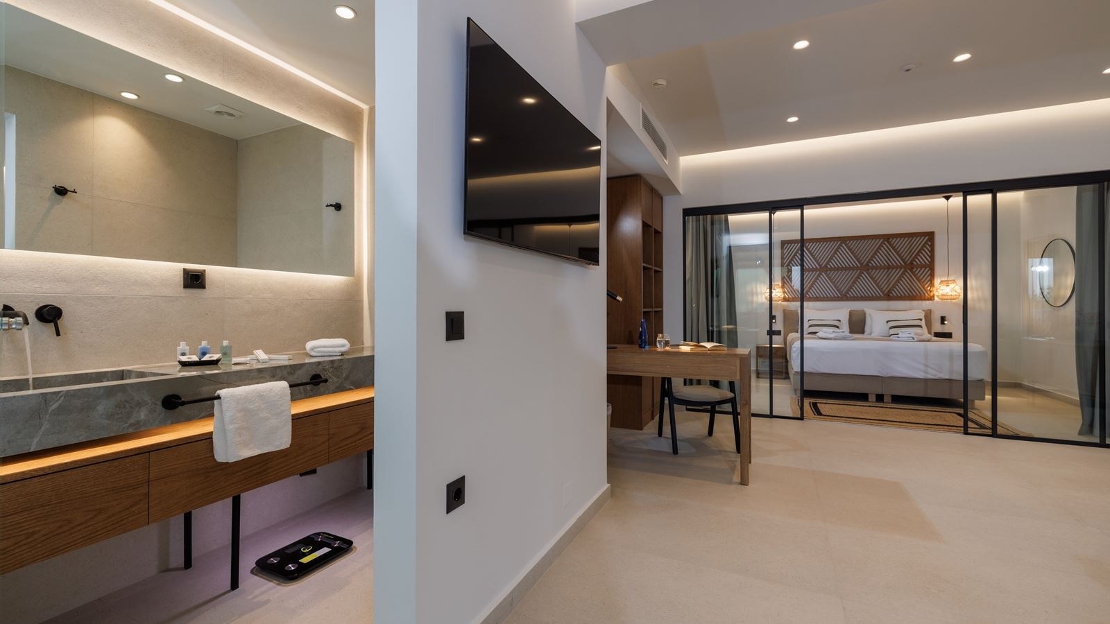 rooms-deluxe-suite-with-private-pool