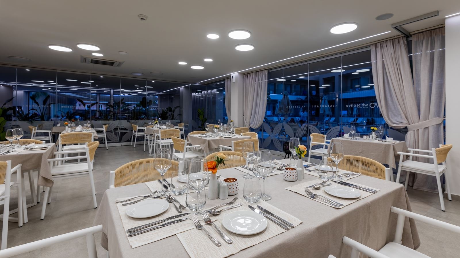 restaurants-main-buffet