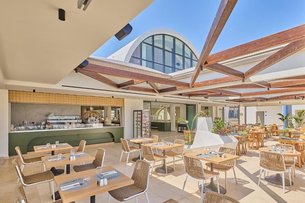 restaurants-restaurants