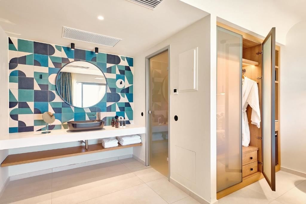 rooms-double-room-deluxe-sea-view