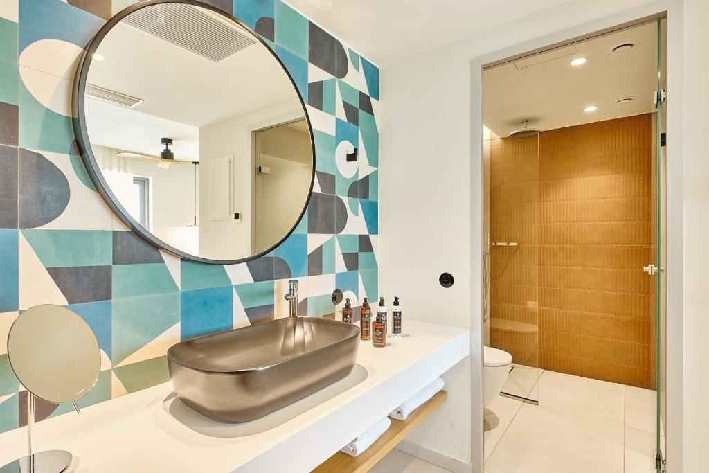 rooms-double-room-deluxe-side-sea-view