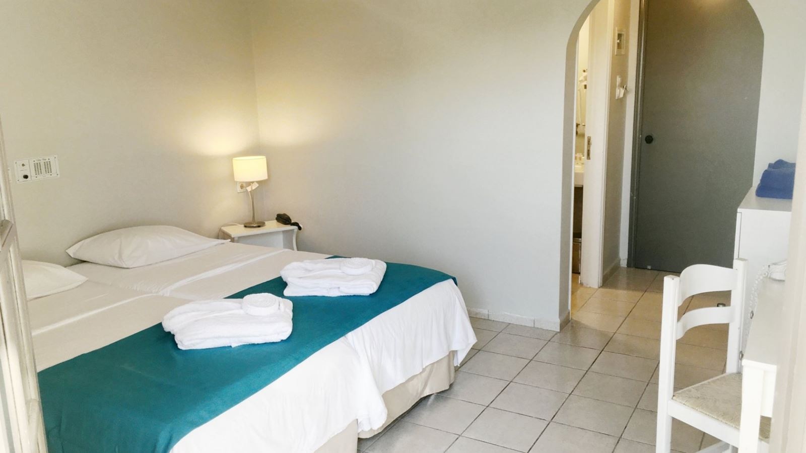 rooms-double-mountain-view