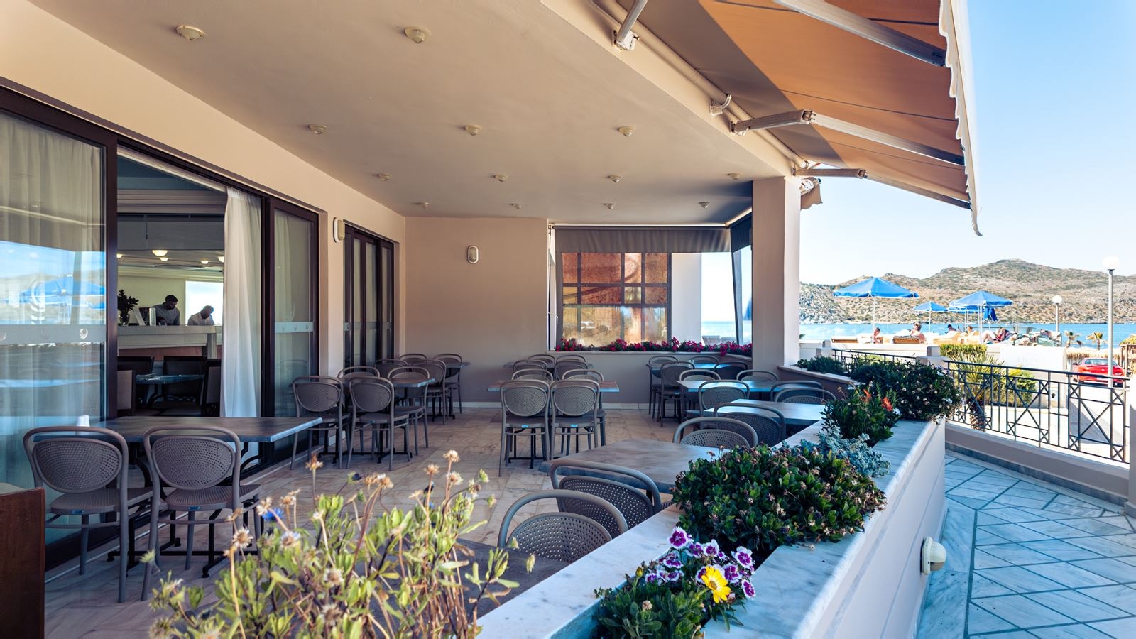 restaurants-main-buffet-restaurant