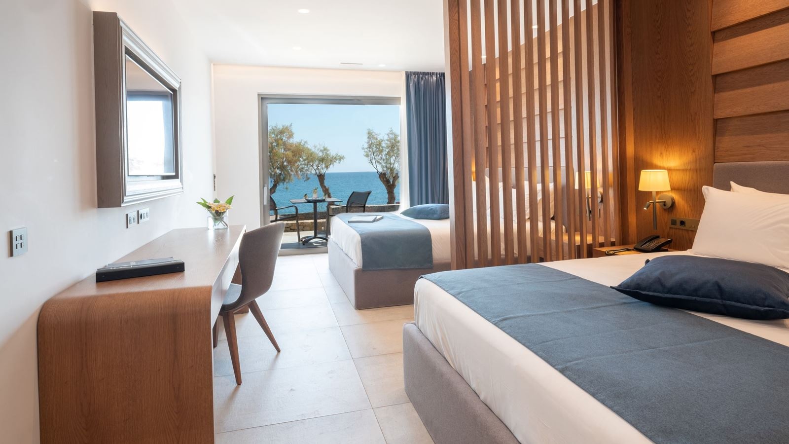 rooms-comfort-family-room-visually-separated-children-area-sea-front