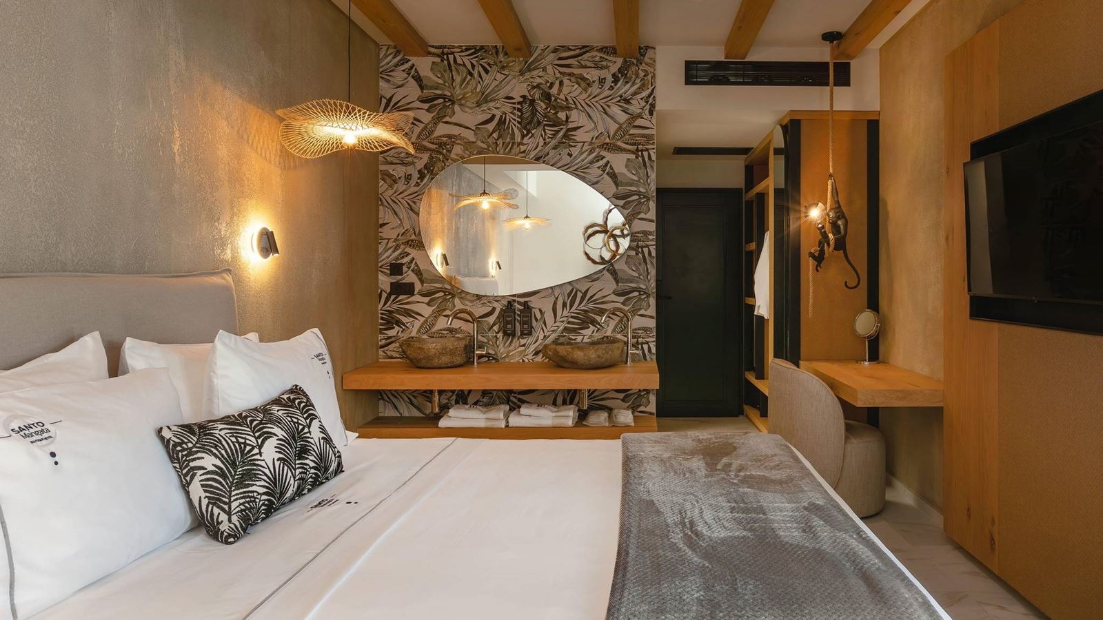 rooms-superior-double-with-outdoor-jetted-tub