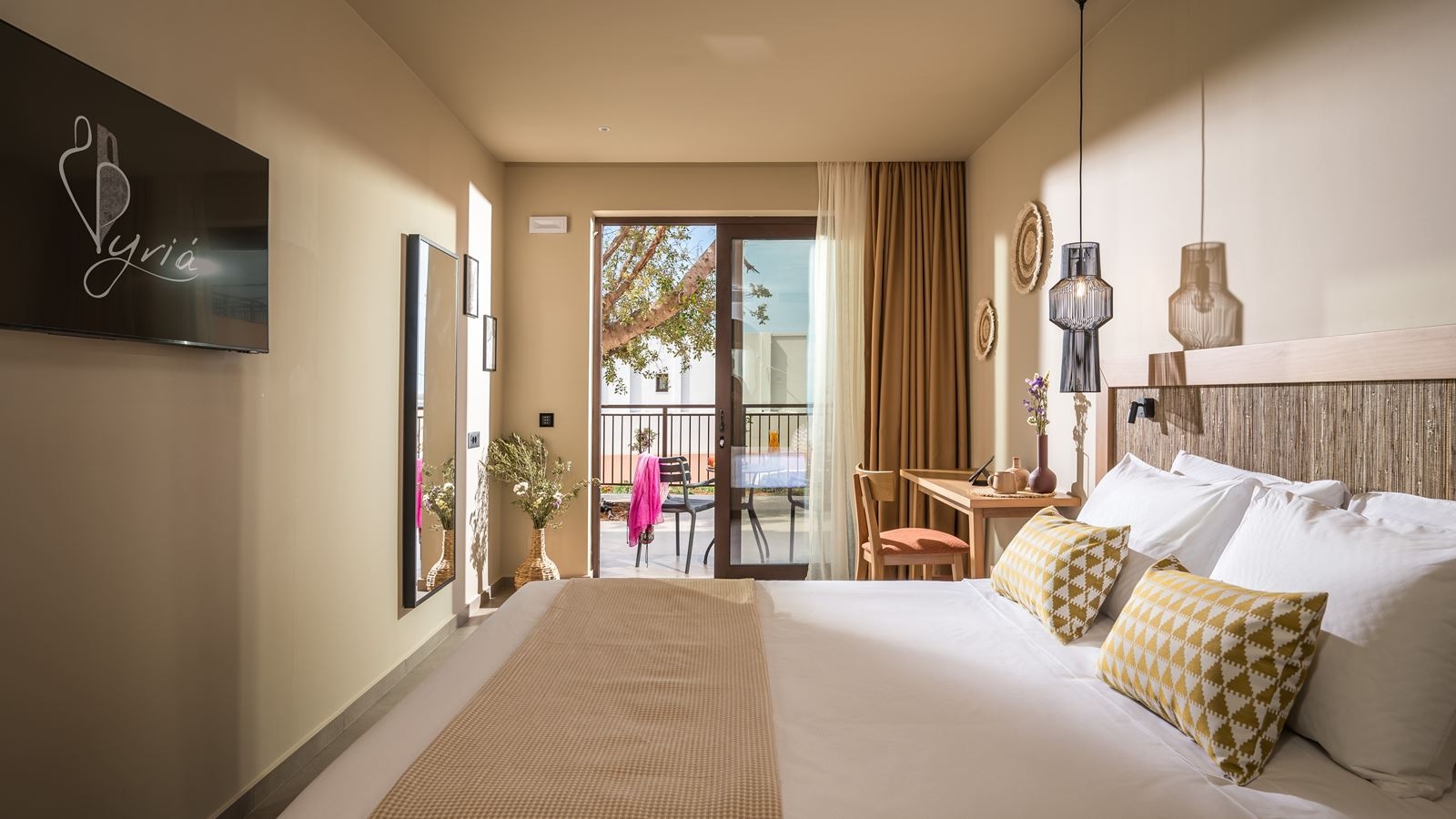 rooms-room-double-balcony-or-terrace