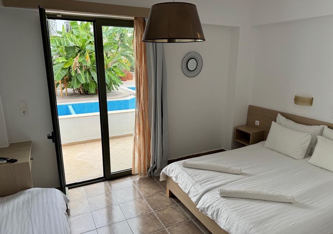 rooms-room-standard-double-balcony-or-terrace