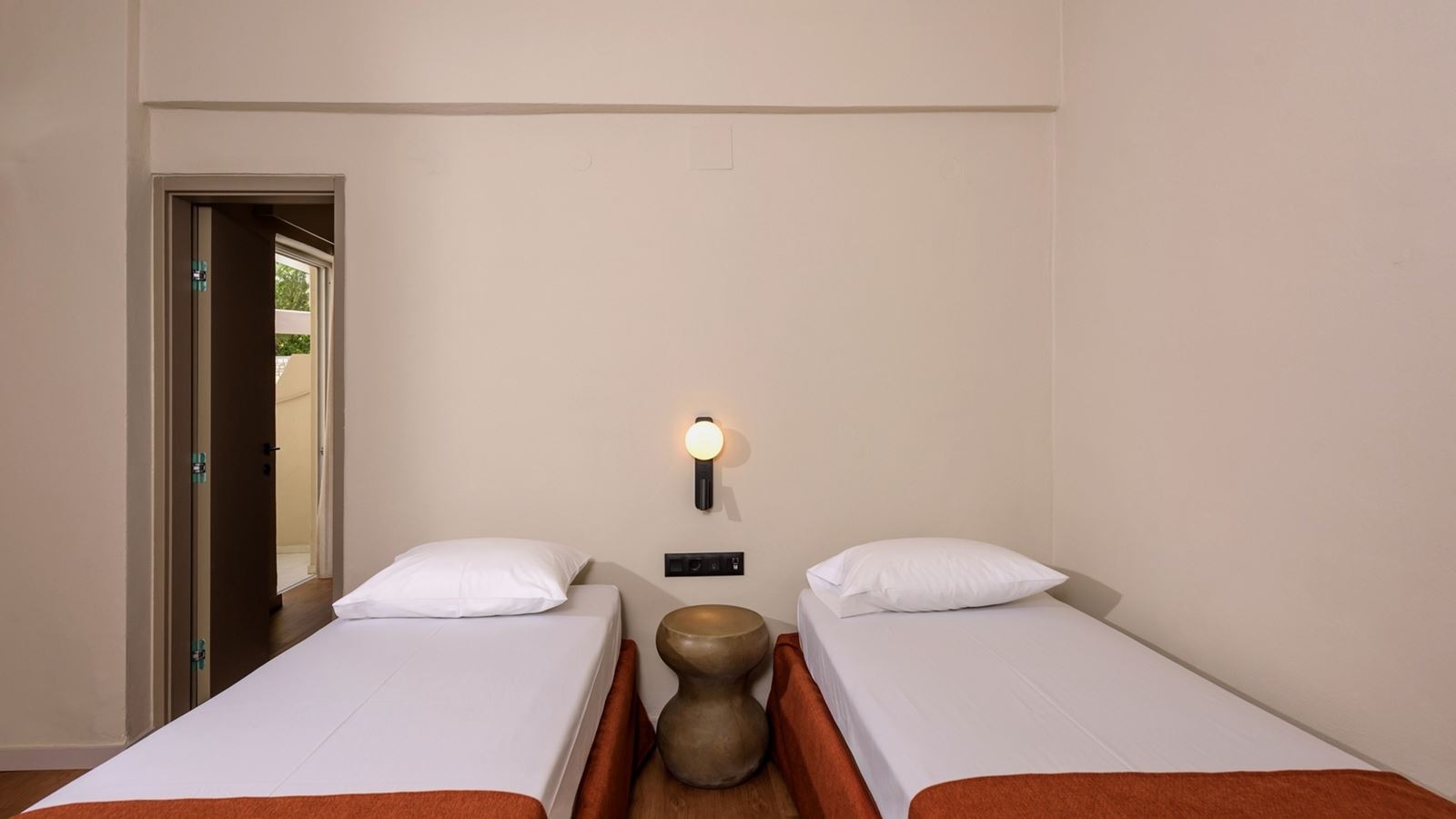 rooms-superior-family-2bedroom-private-pool