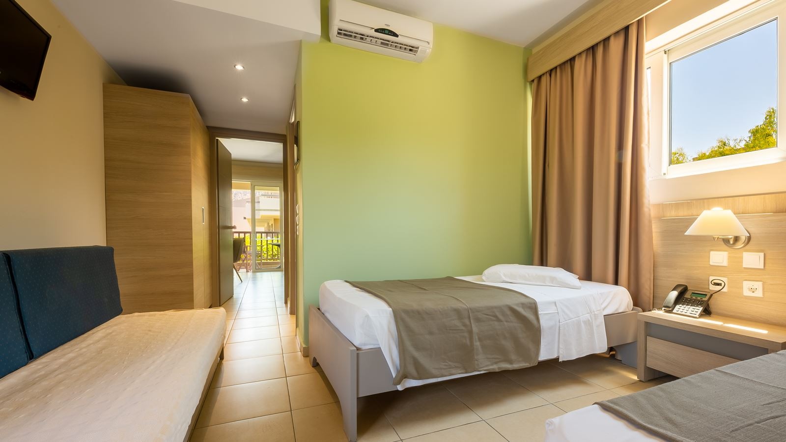 rooms-family-superior-2-bedrooms