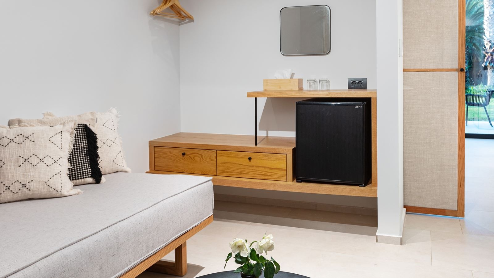 rooms-bungalow-with-balcony-or-terrace