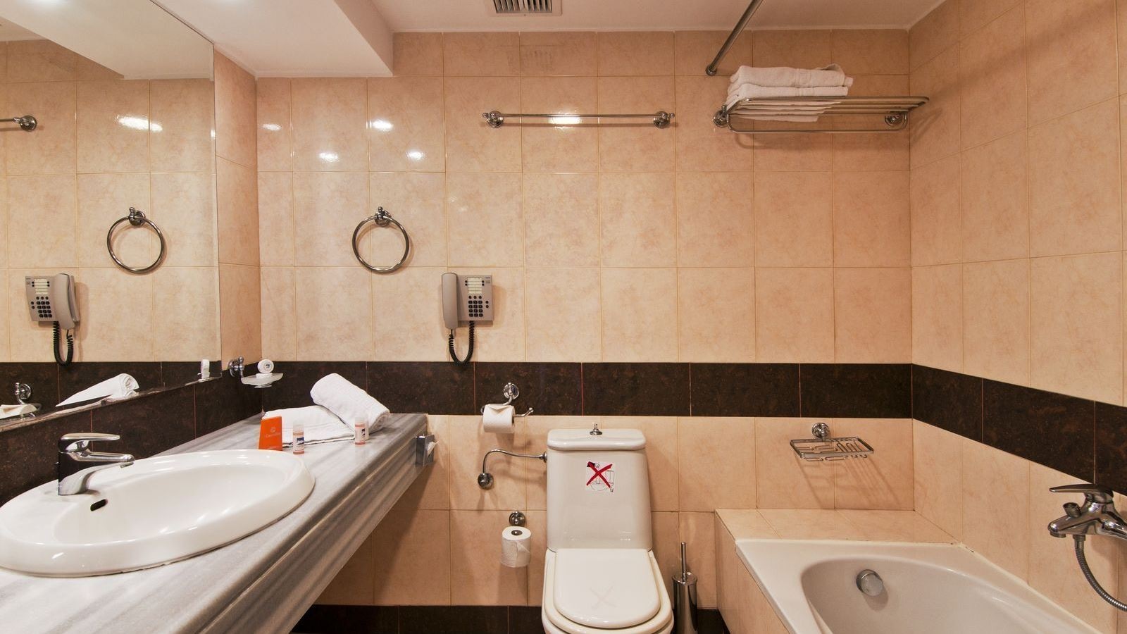 rooms-junior-suite-side-sea-view