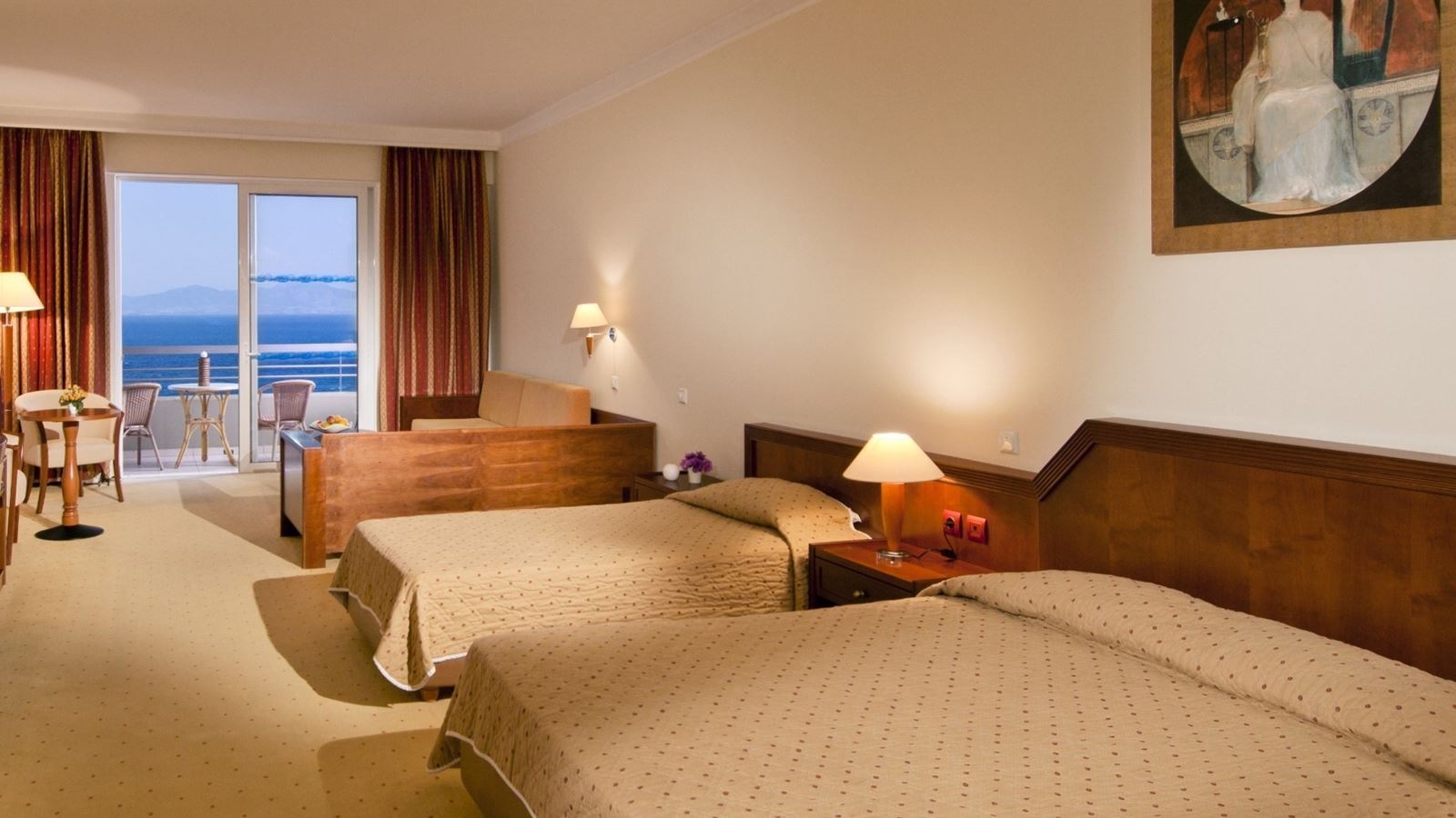 rooms-junior-suite-side-sea-view