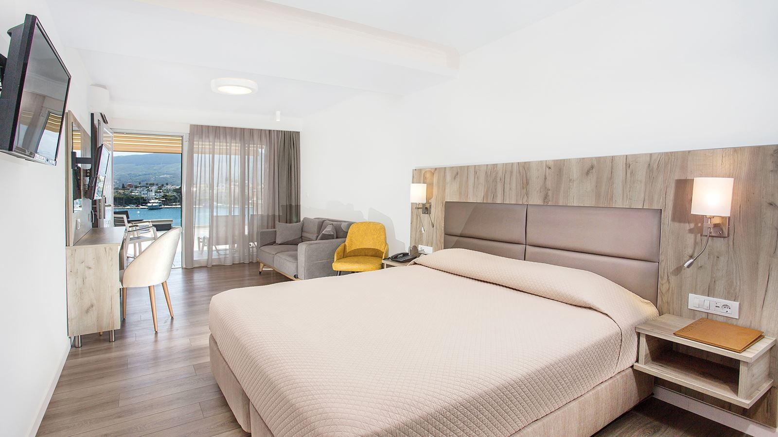 rooms-deluxe-twin-room-panorama-harbour-view