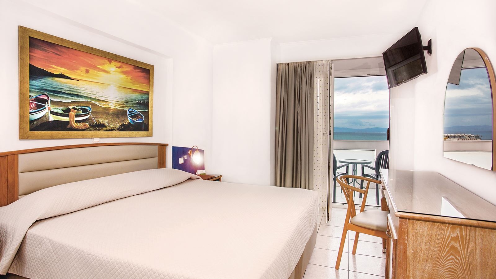 rooms-family-room-sea-view--1bedroom-apartment