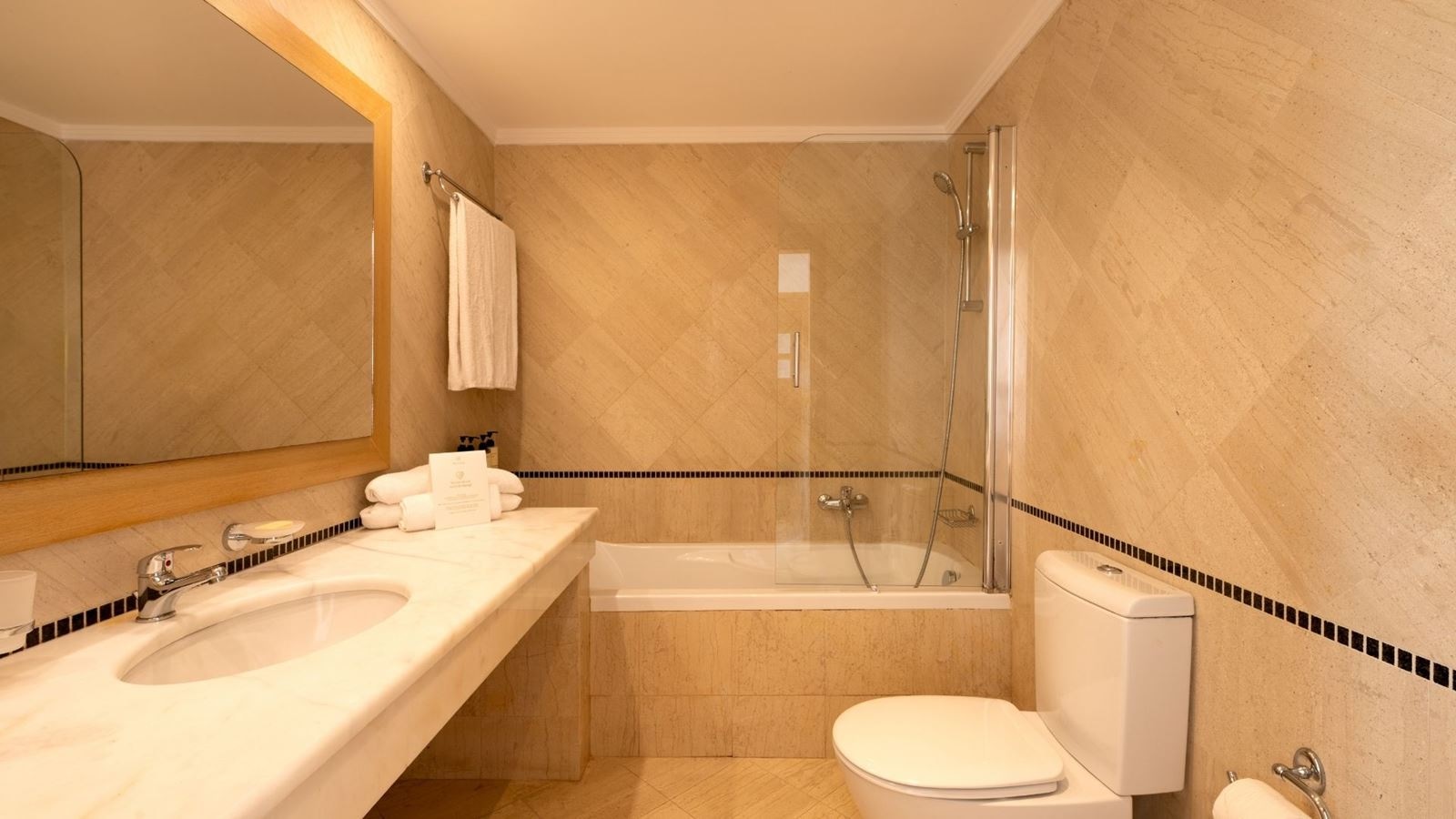 rooms-family-sea-view