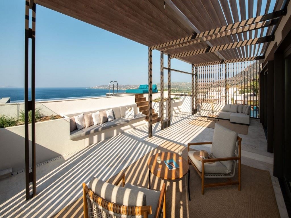 rooms-junior-suites-sea-view-with-private-pool