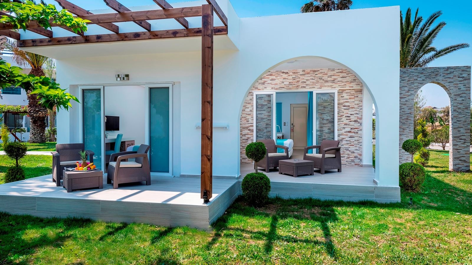 rooms-bungalow-standard-garden-view