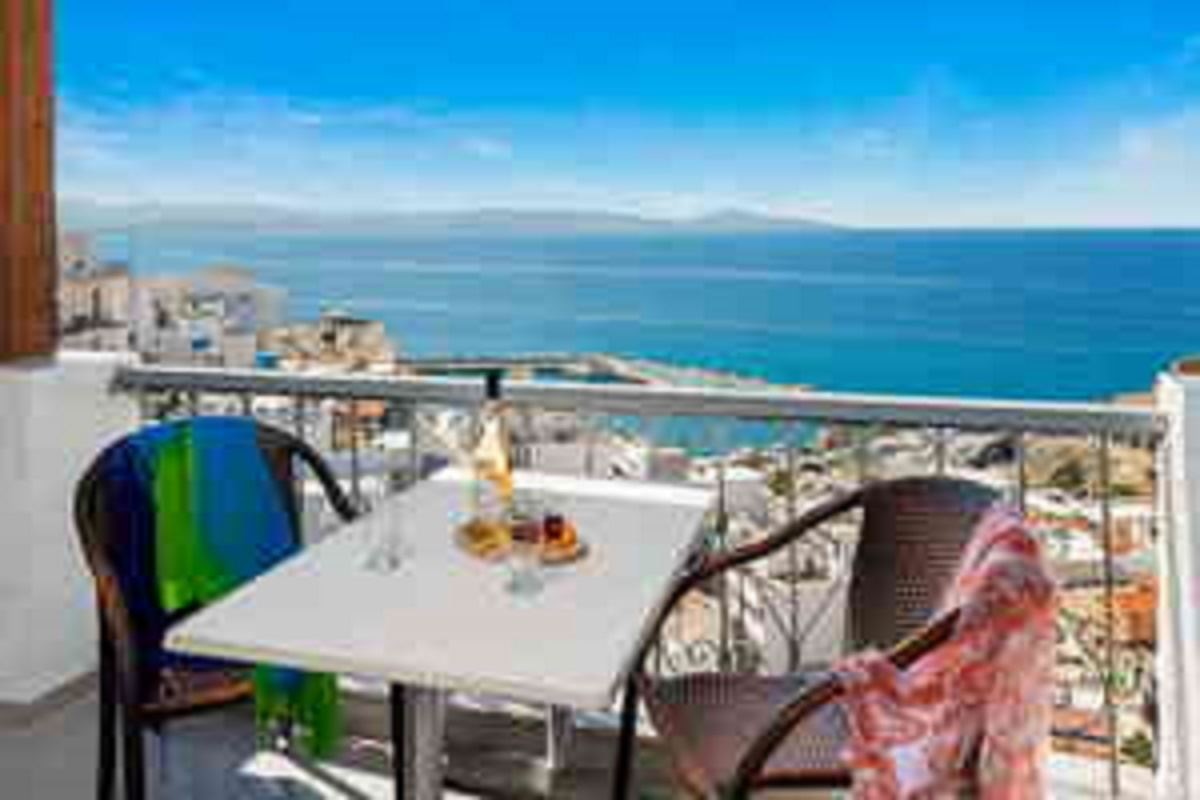 rooms-apartment-1-bedroom-seaview-balcony-or-terrace