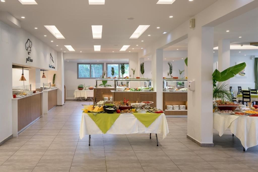 restaurants-main-restaurant