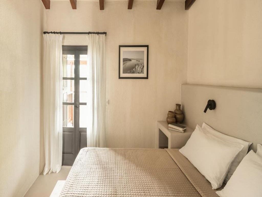 rooms-two-bedroom-traditional-apartment