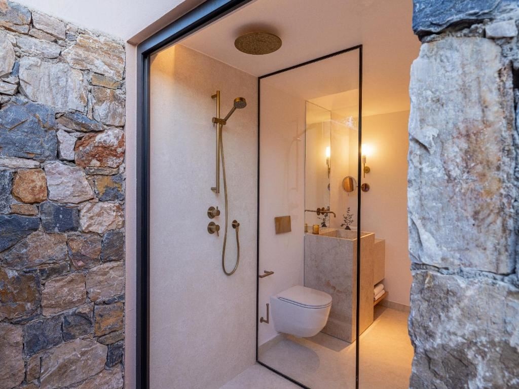 rooms-deluxe-bungalow-pine--rocks