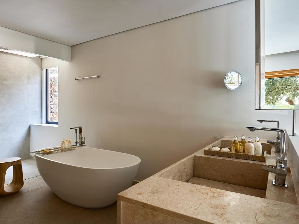 rooms-1bedroom-infinity-villa