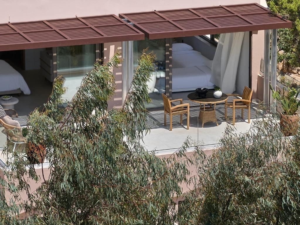 rooms-family-apartment