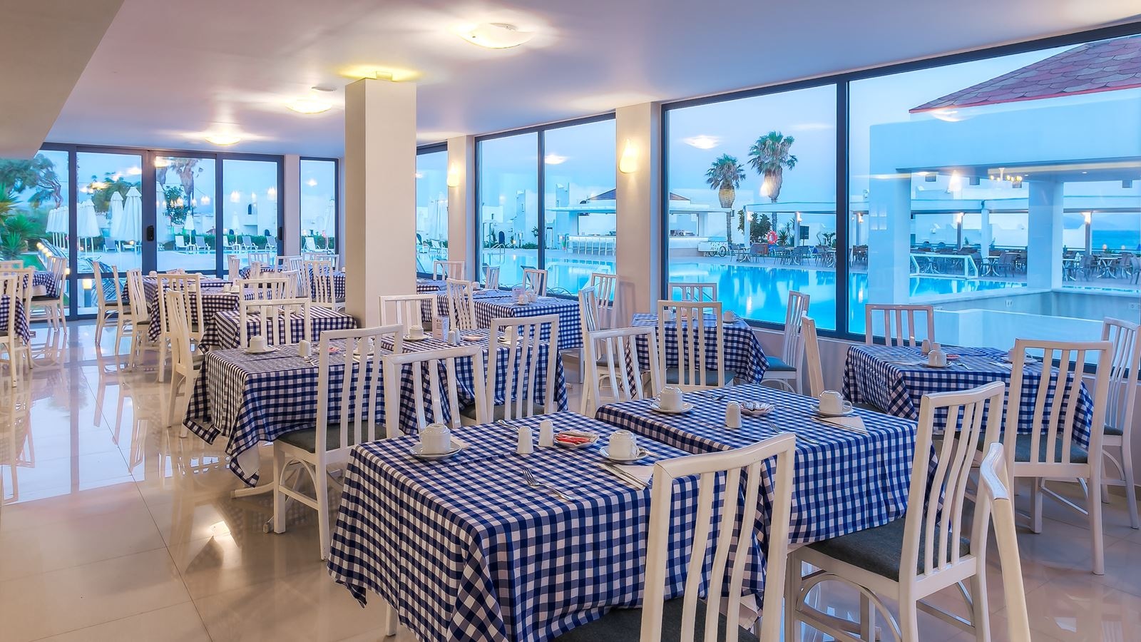 restaurants-aeolos-main-restaurant