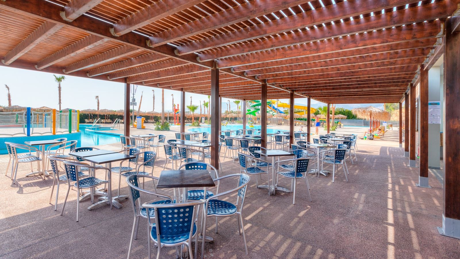 restaurants-water-park-snack-bar