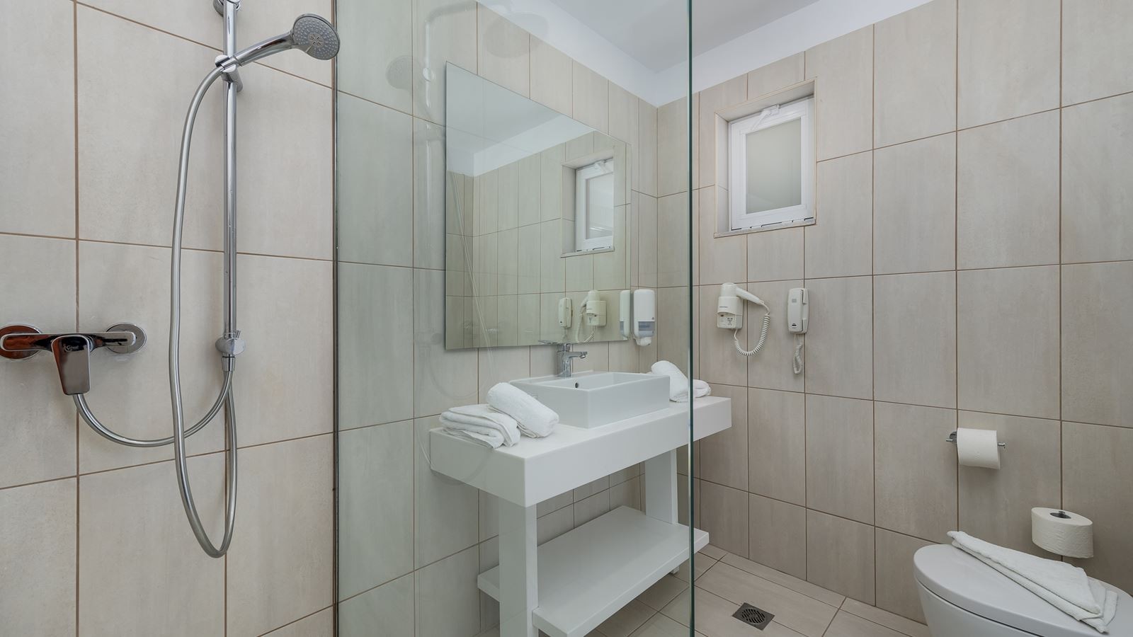 rooms-superior-family-sea-side-view-2-bedrooms