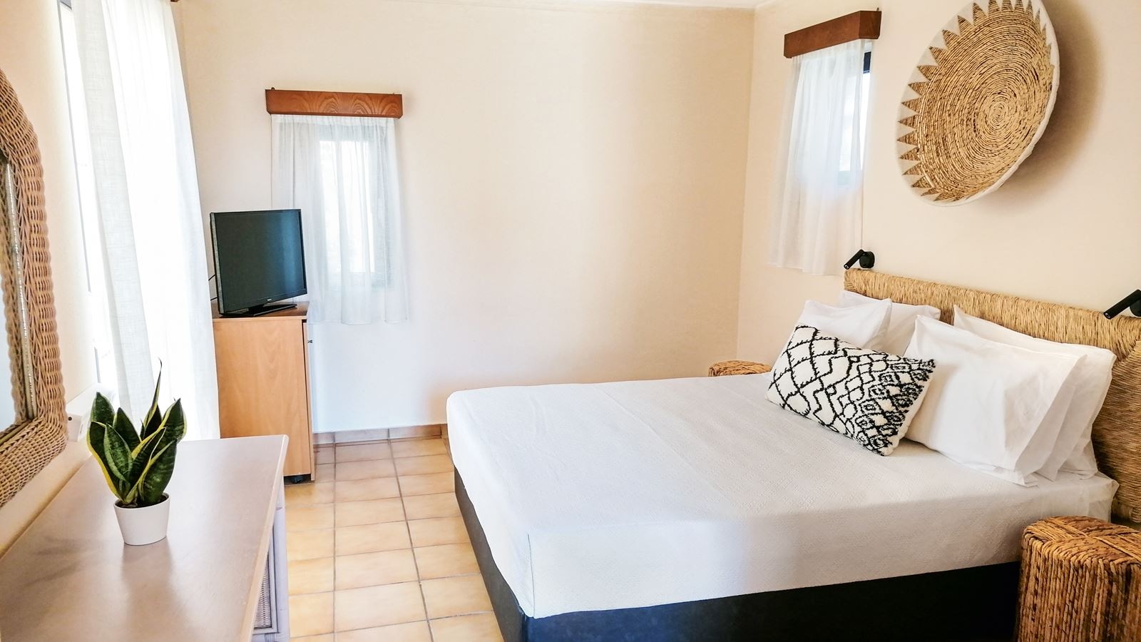 rooms-casa-veranda-side-sea-view