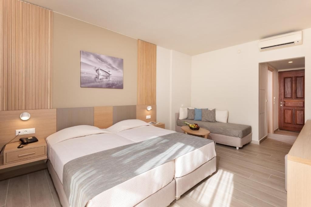 rooms-standard-room-garden-view-balcony-or-terrace