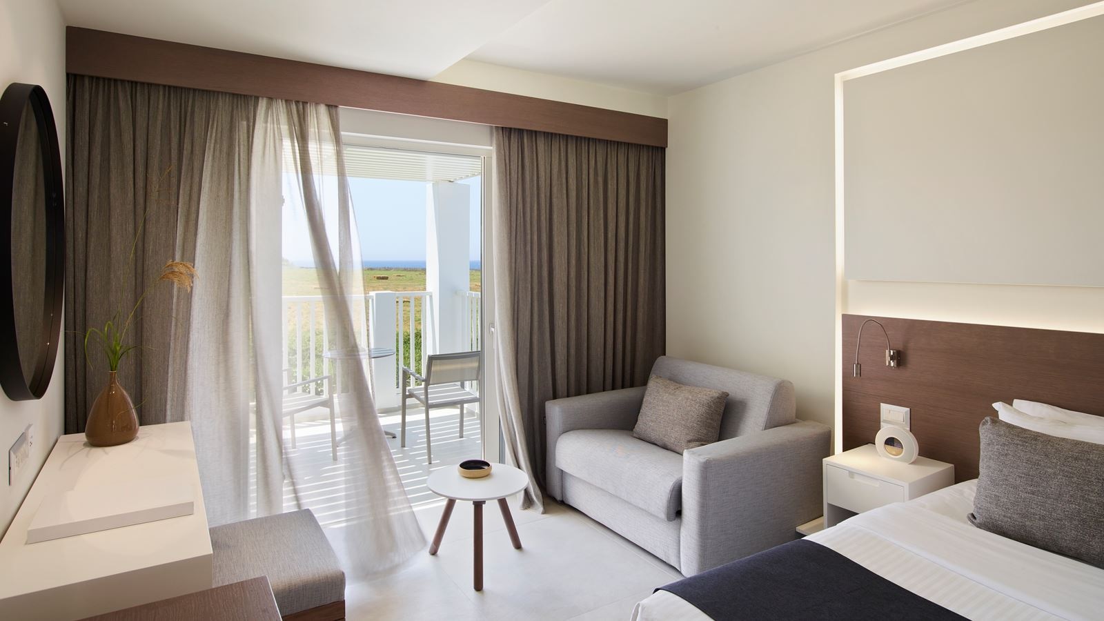rooms-deluxe-twin-sea-view-room-with-balcony-or-terrace