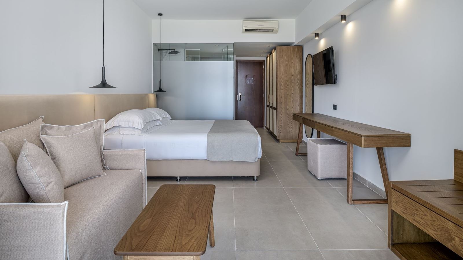 rooms-standard-double-room-side-sea-view-balcony