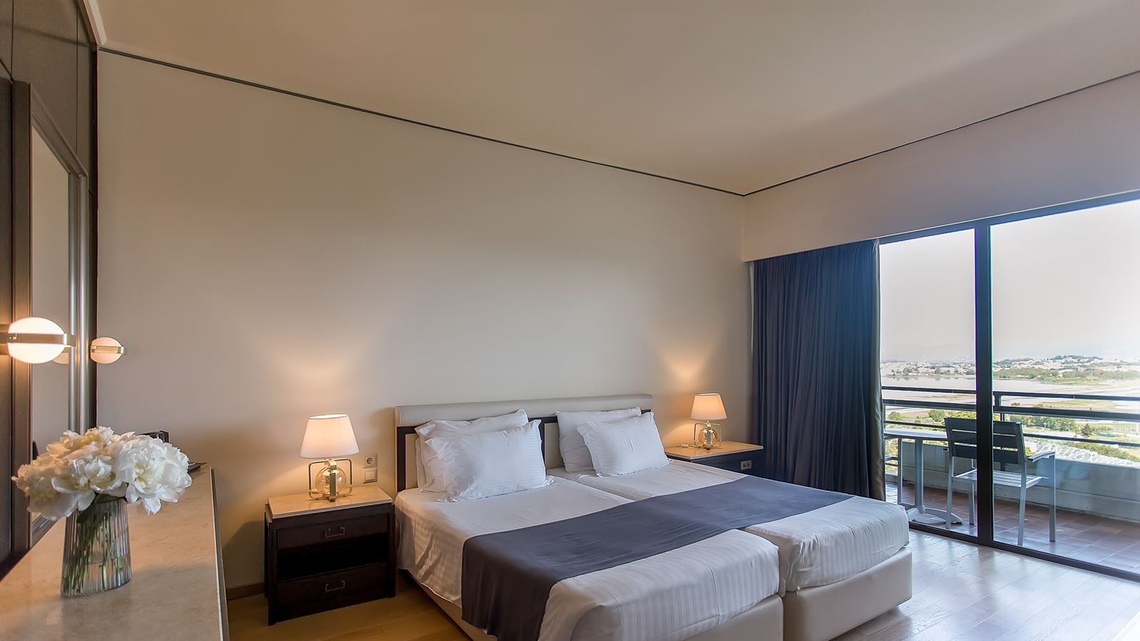 rooms-twin-lake-view