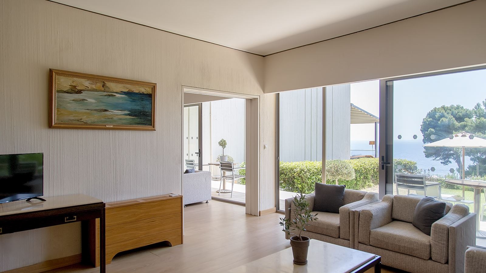 rooms-one-bedroom-suite-sea-view
