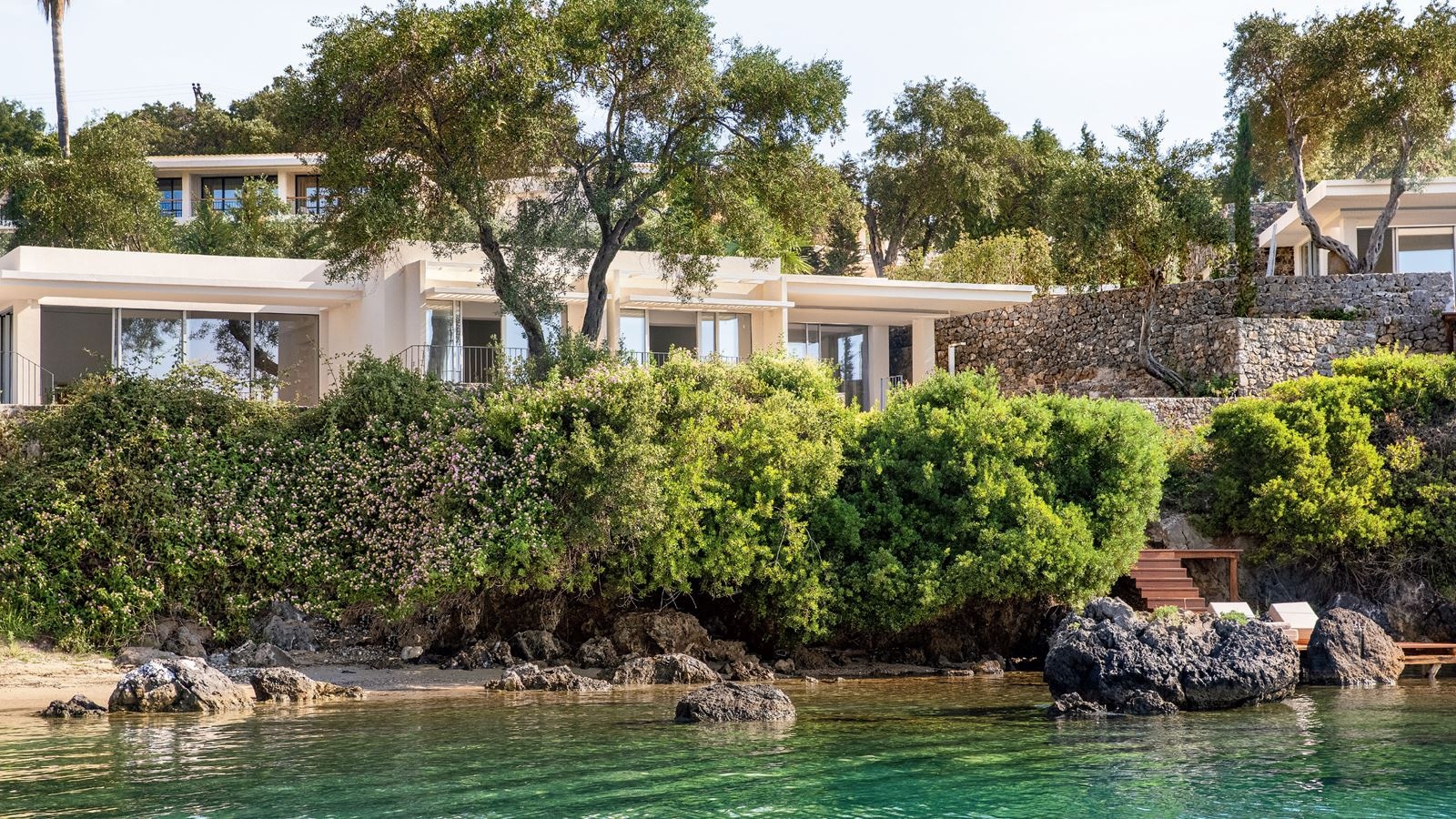 rooms-2bedroom-villa-waterfront-private-pool