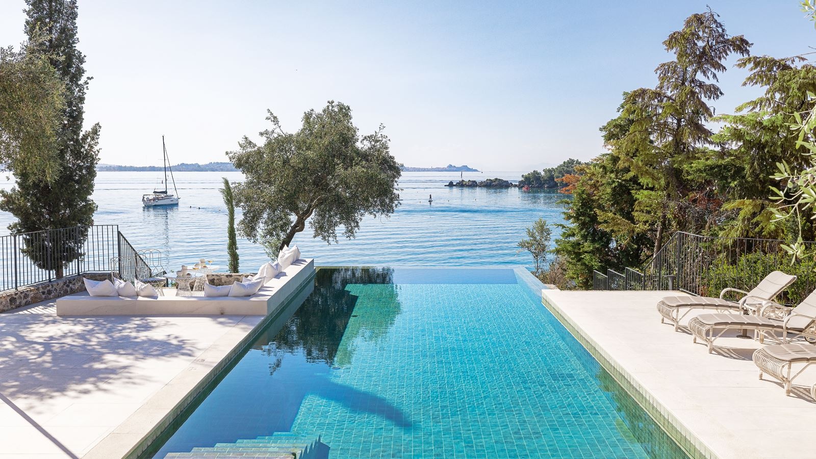 rooms-palazzo-imperiale-on-private-peninsula-4-bedroom