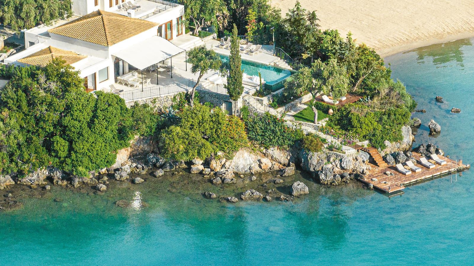 rooms-palazzo-imperiale-on-private-peninsula-4-bedroom