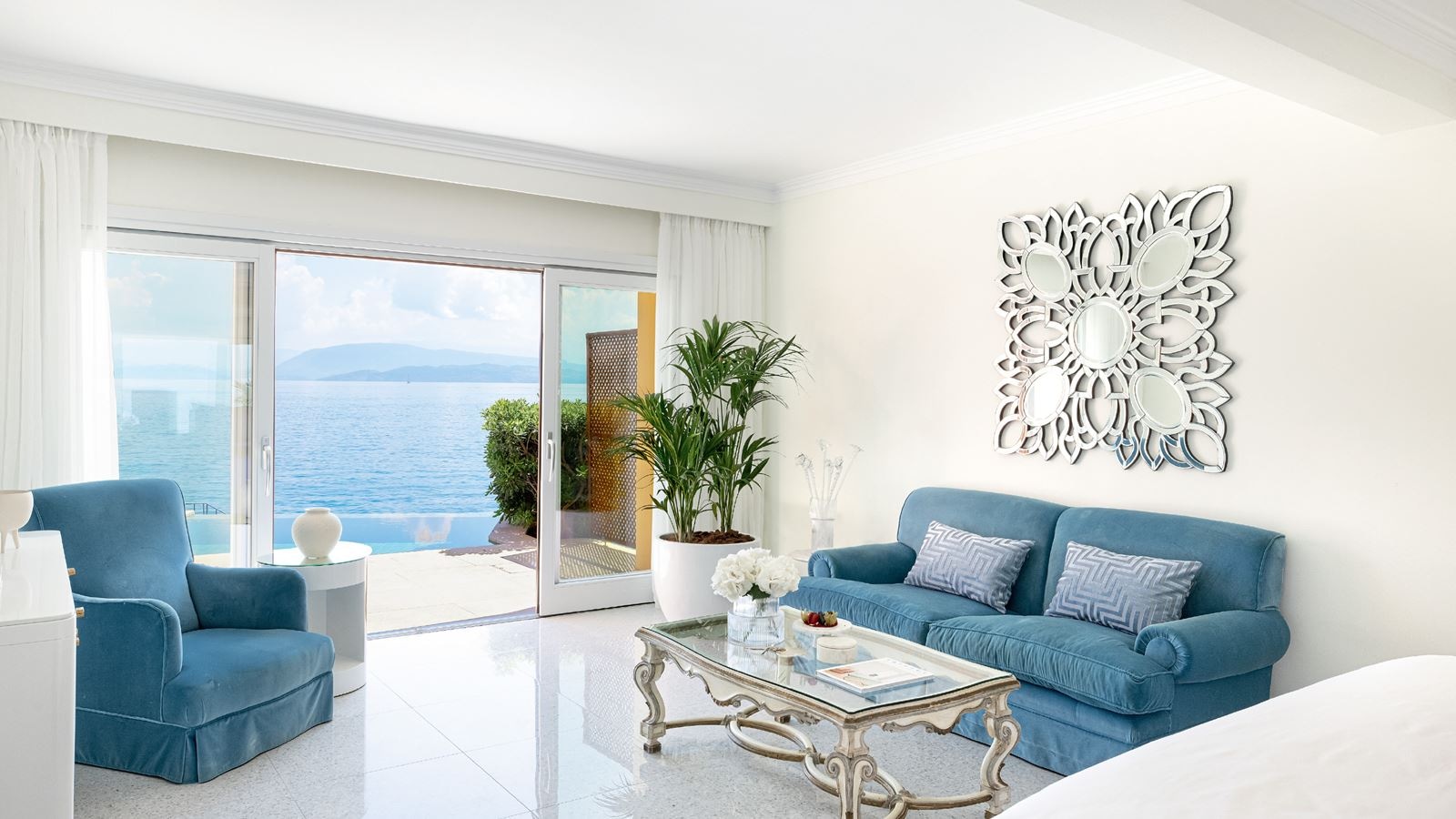 rooms-2bedroom-roc-villa-private-pool-waterfront-sea-deck