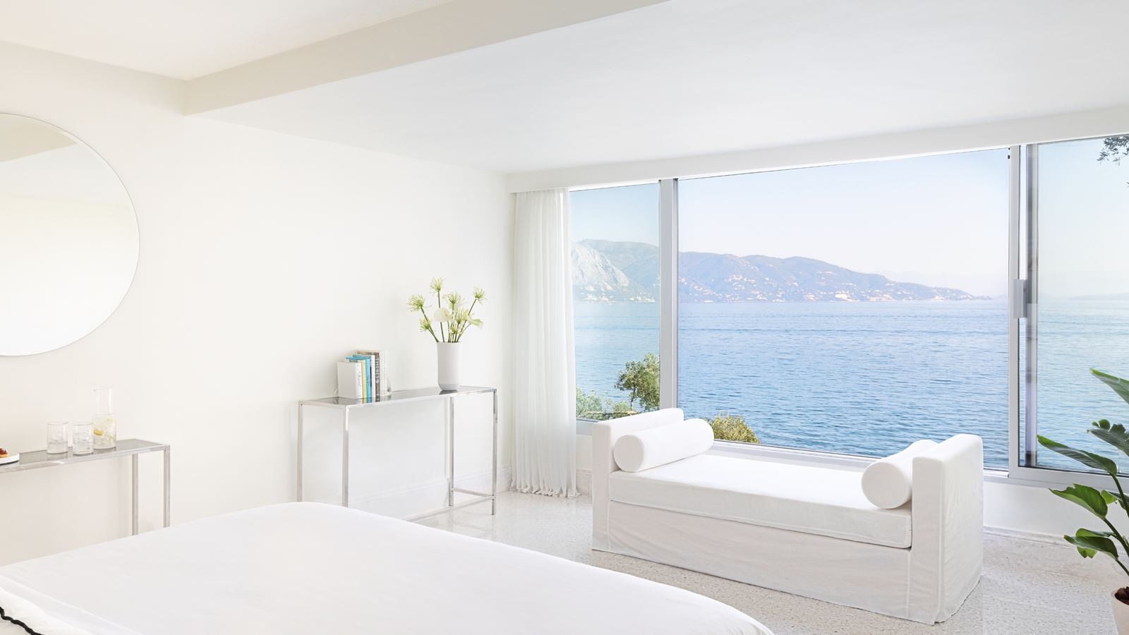 rooms-maisonette-on-the-rocs-private-pool-waterfront